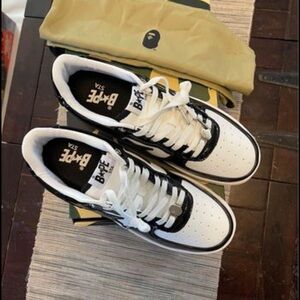 Bapesta MEN Black and White Low-Tops
